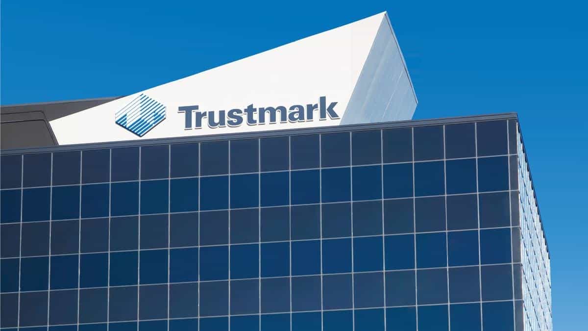 trustmark national bank